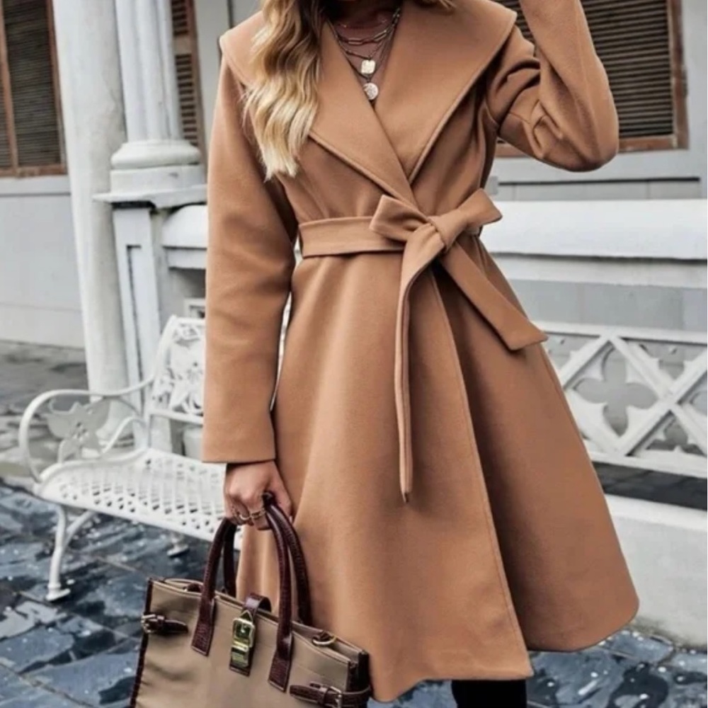 Cozy tan belted Jacket coat
